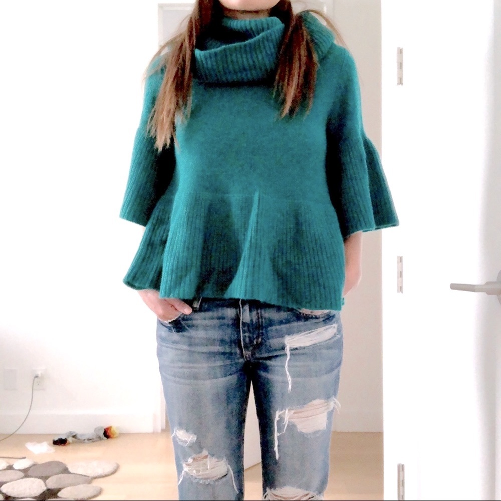 Club Monaco Cashmere Sweater Size XS